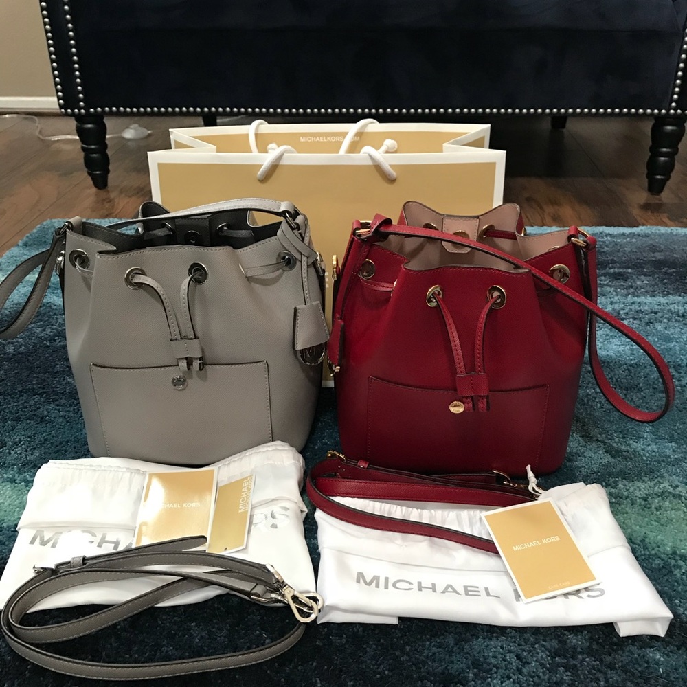 💯% AUTHENTIC MK